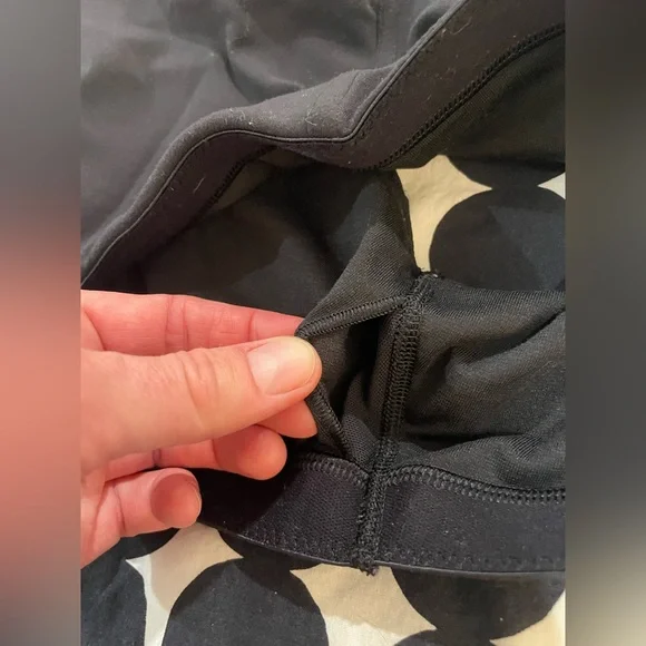 Lululemon Nulu cross-front yoga bra size 8 - Picture 6 of 7